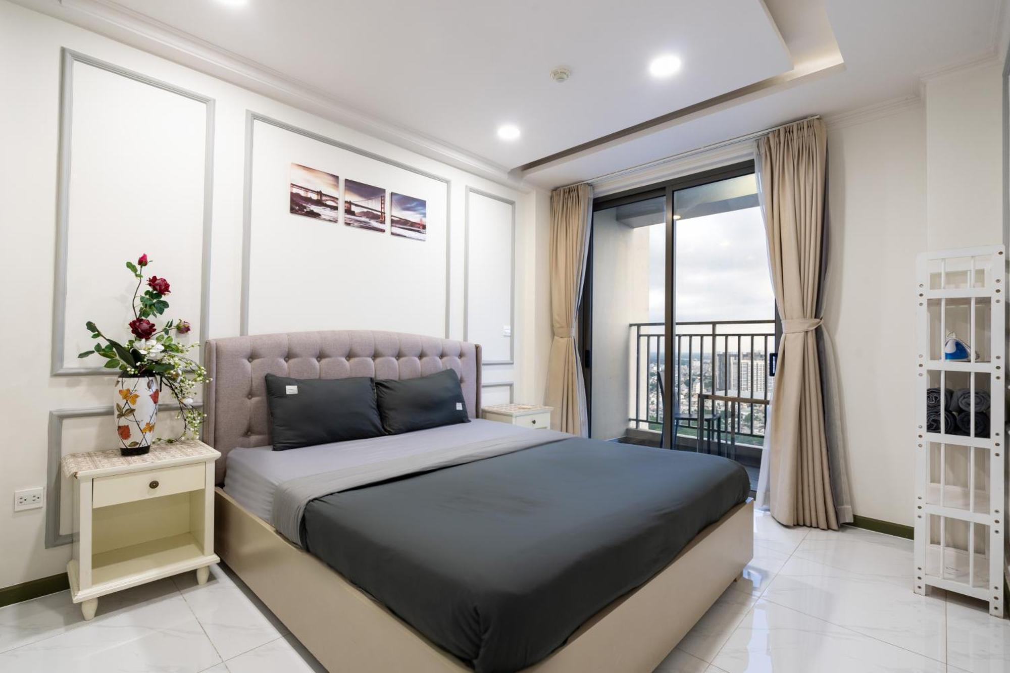 Dear You, Apartment! Saigon - Rivergate Building Хошимин